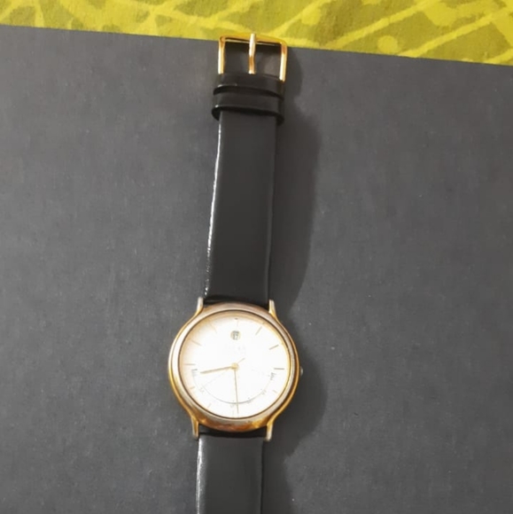 Titan vintage mens watch - Picture 8 of 9